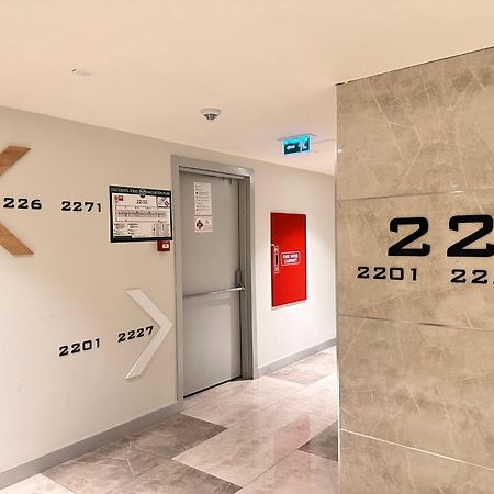 Batumi Orbi City Apart Hotel Екстериор снимка