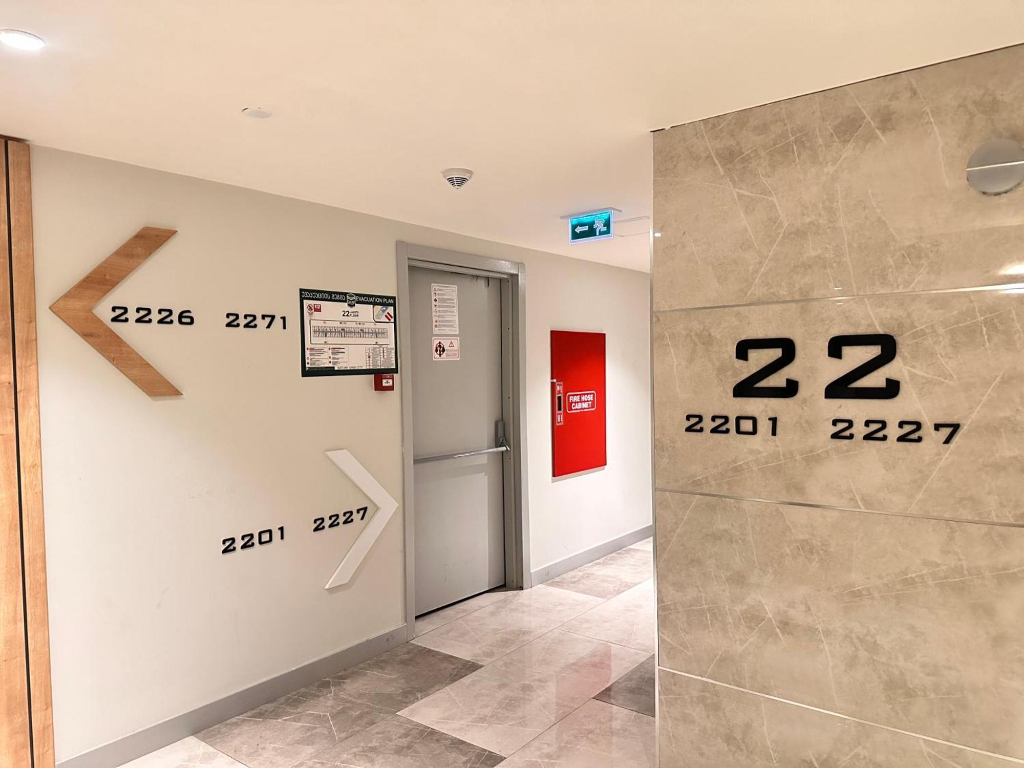 Batumi Orbi City Apart Hotel Екстериор снимка