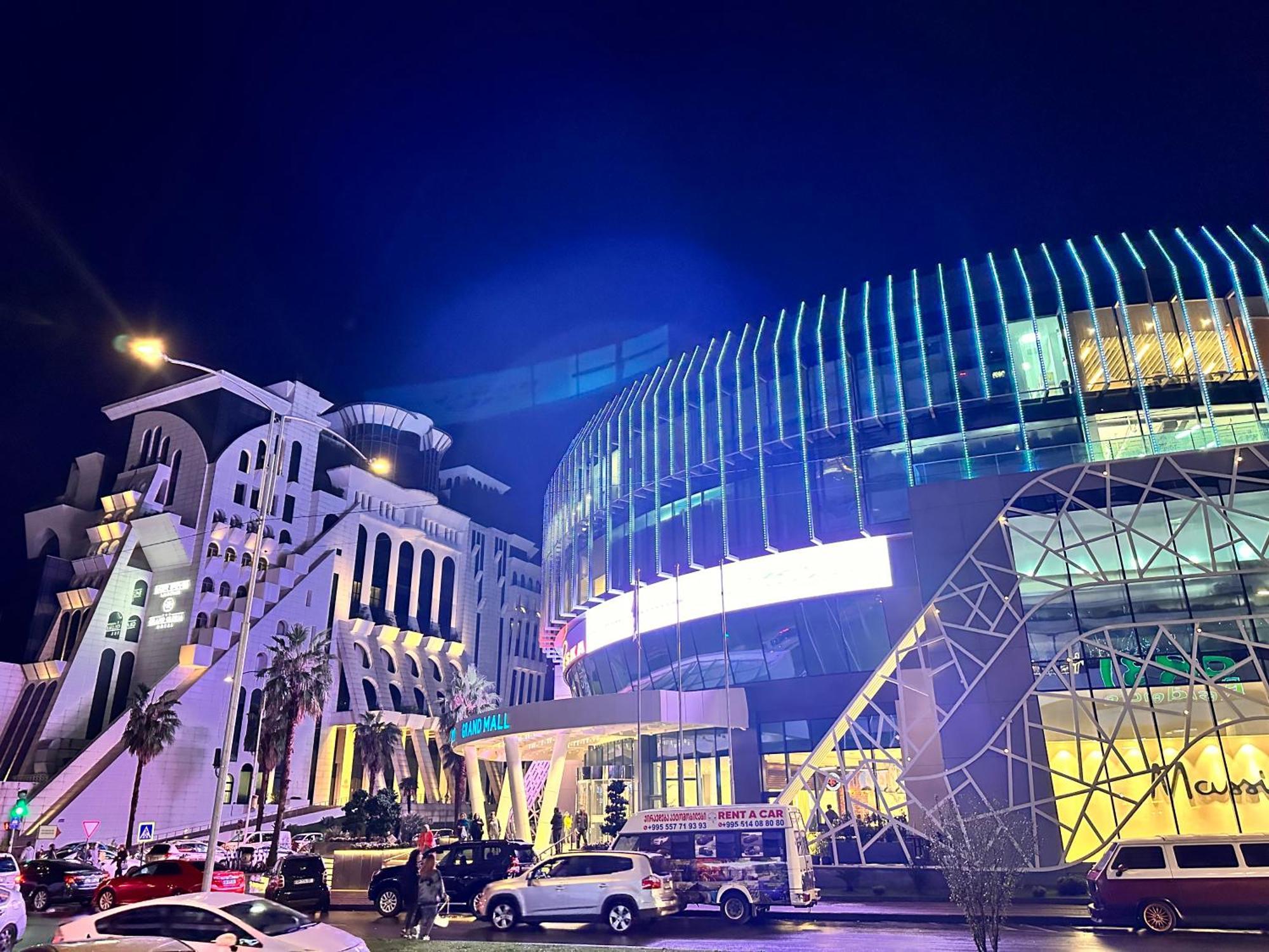 Batumi Orbi City Apart Hotel Екстериор снимка