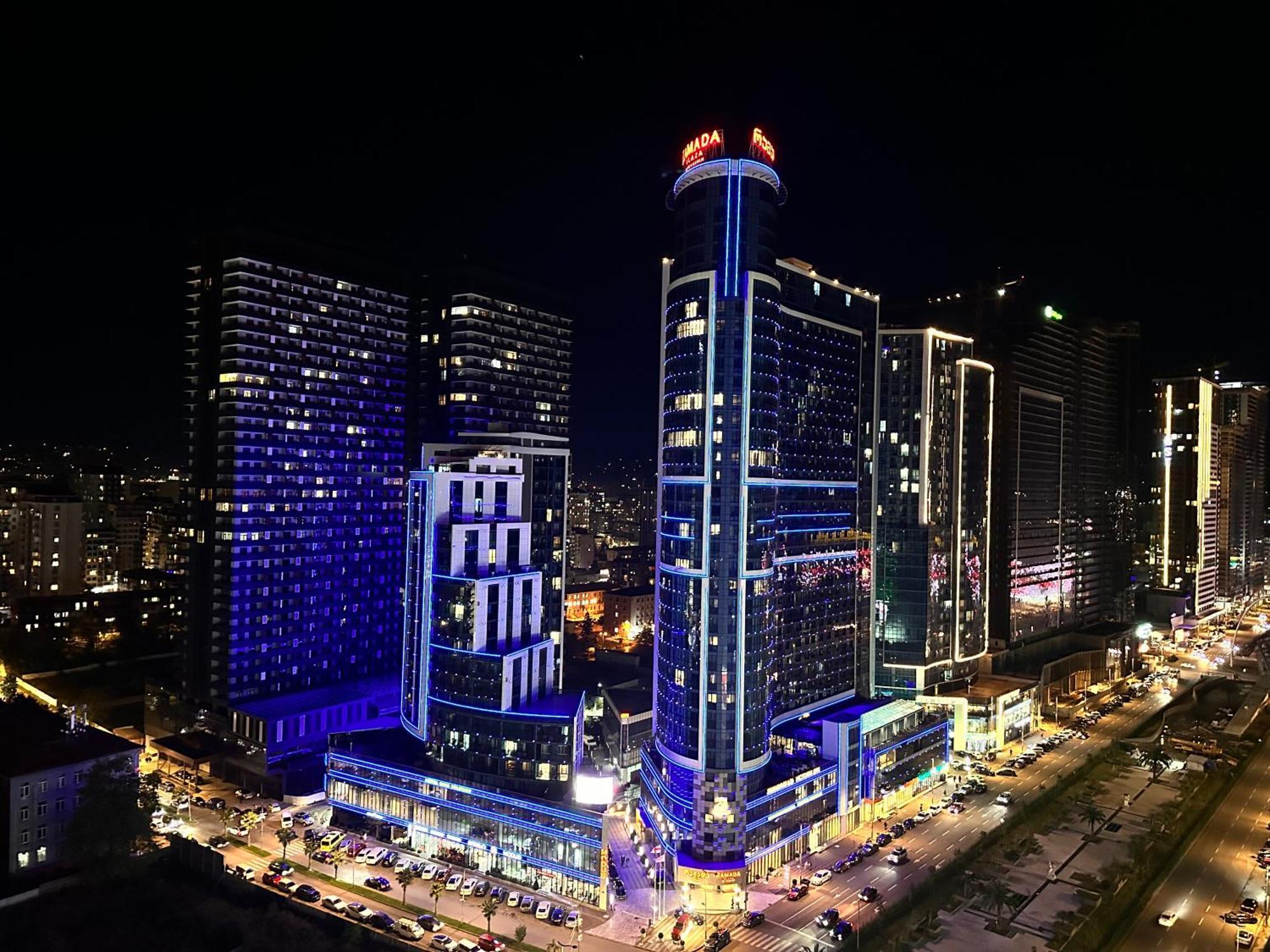 Batumi Orbi City Apart Hotel Екстериор снимка