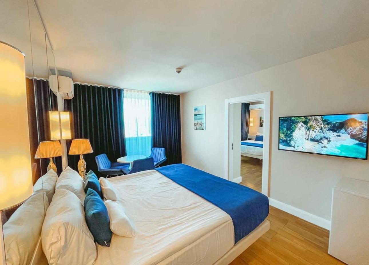 Batumi Orbi City Apart Hotel Екстериор снимка