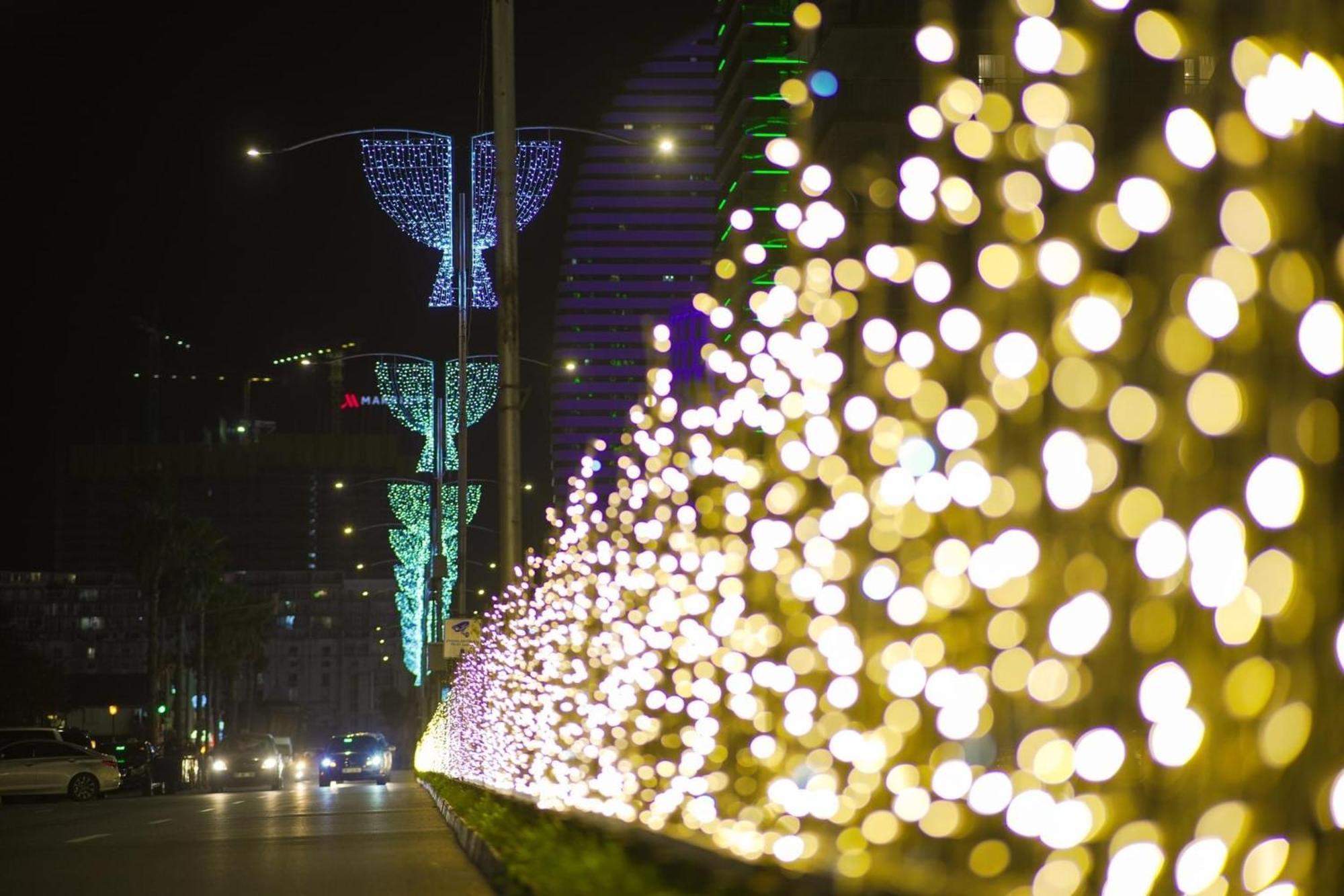 Batumi Orbi City Apart Hotel Екстериор снимка