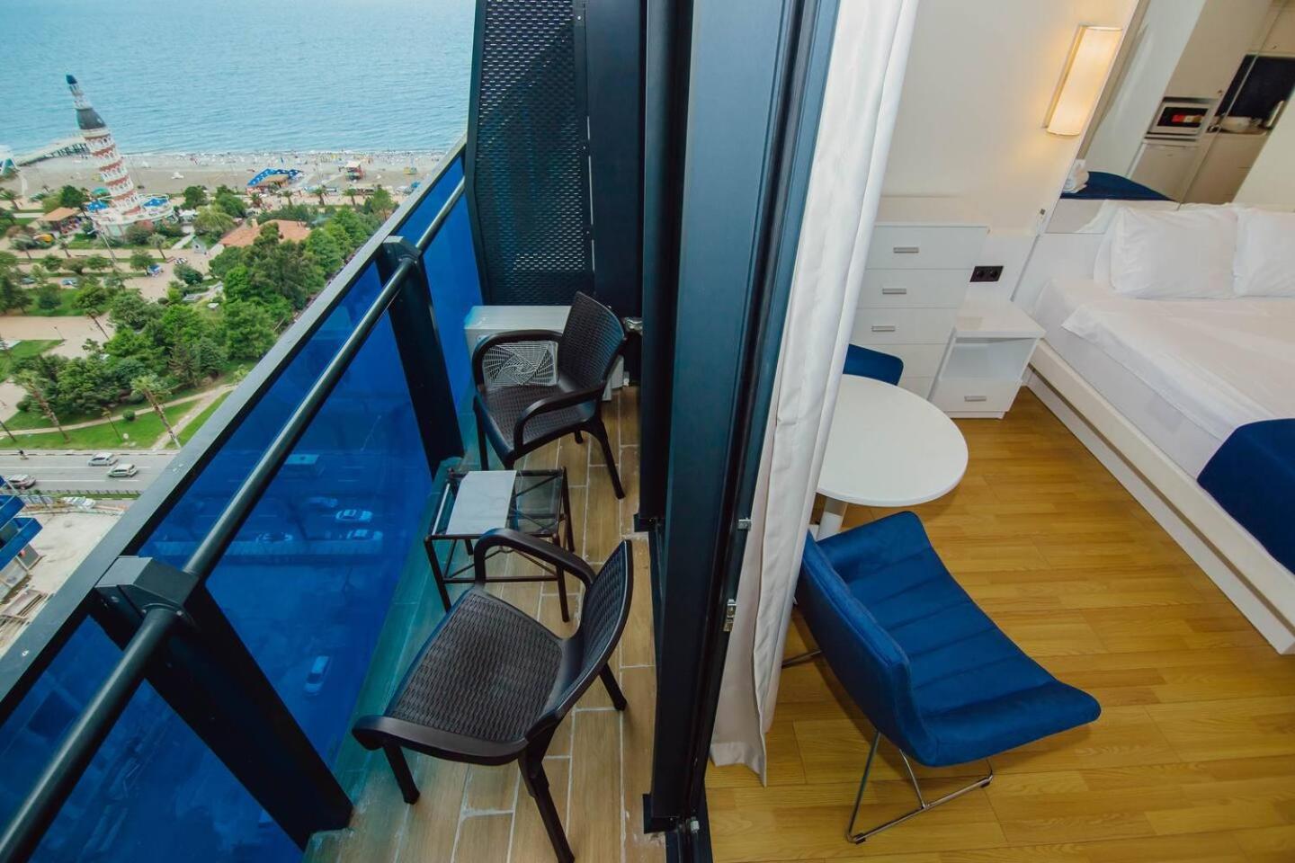 Batumi Orbi City Apart Hotel Екстериор снимка