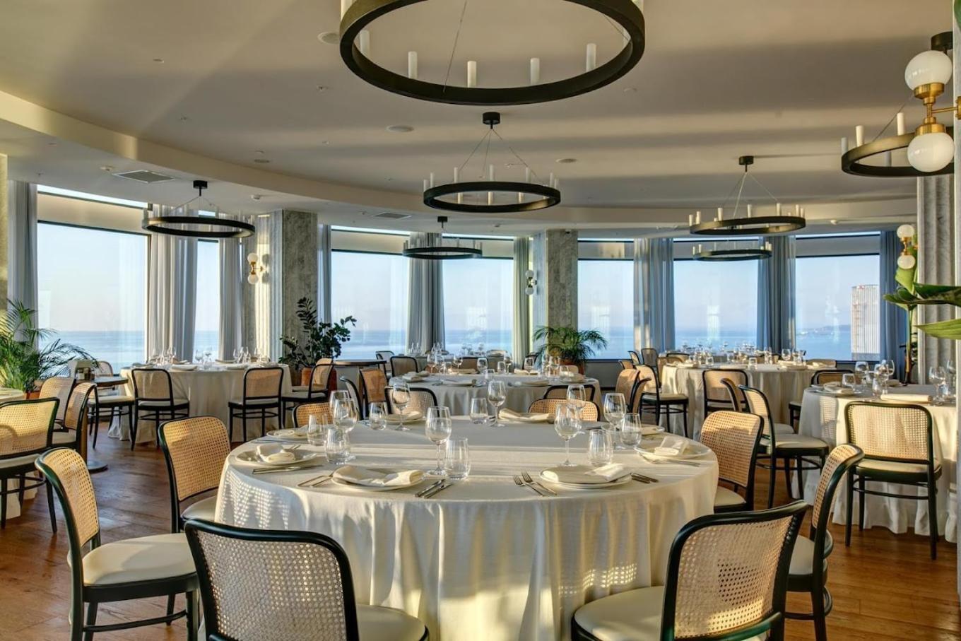Batumi Orbi City Apart Hotel Екстериор снимка